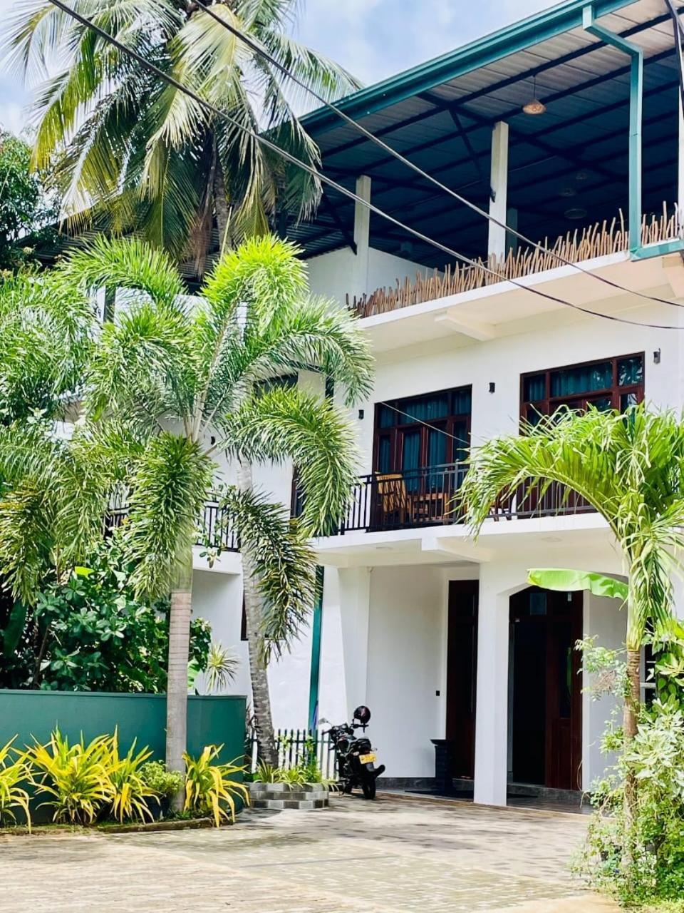 Thinaya Lake Resort Anuradhapura Eksteriør bilde