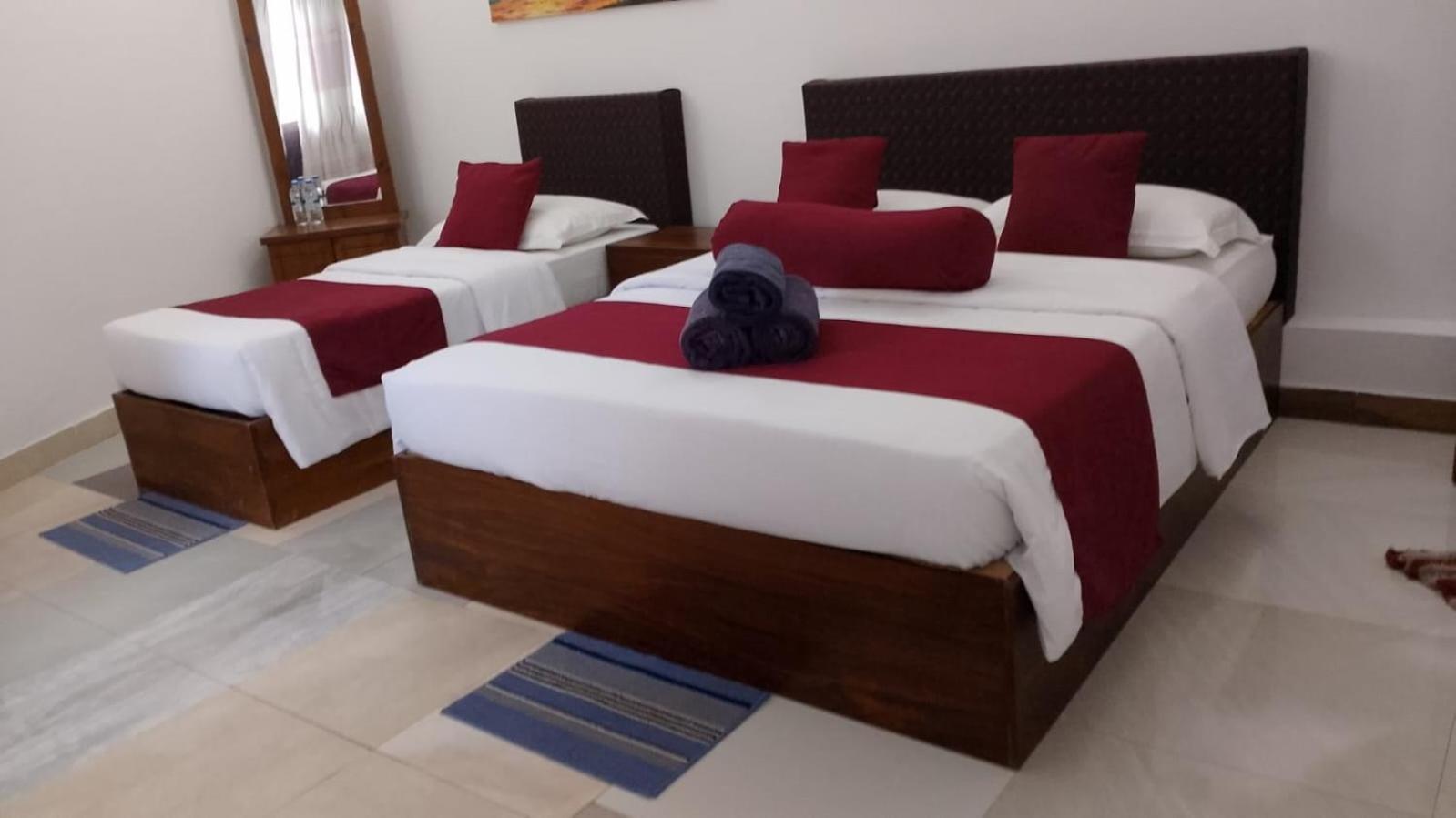 Thinaya Lake Resort Anuradhapura Eksteriør bilde