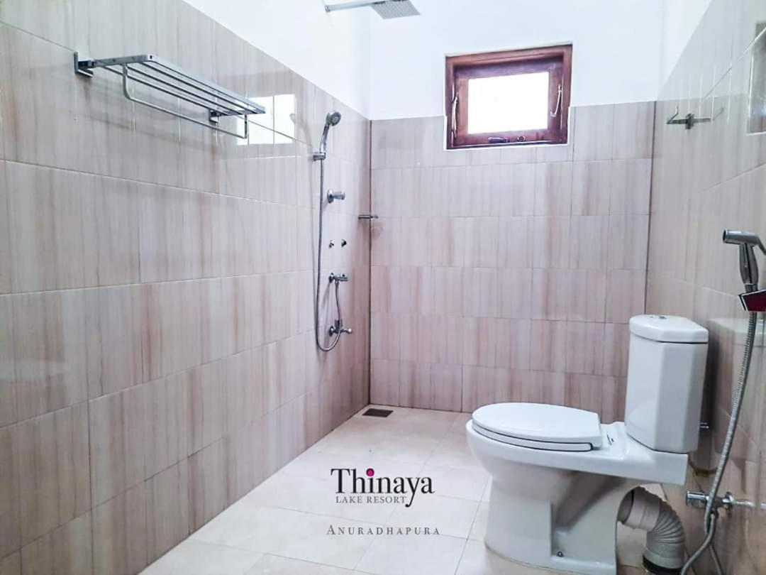 Thinaya Lake Resort Anuradhapura Eksteriør bilde