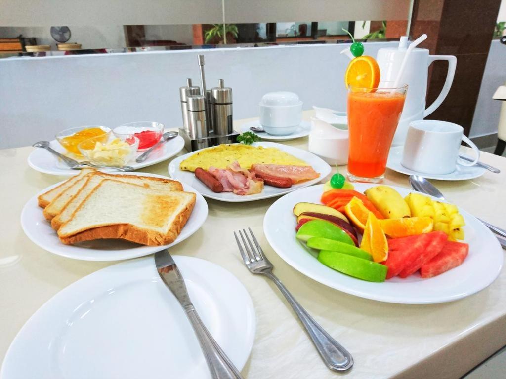Thinaya Lake Resort Anuradhapura Eksteriør bilde